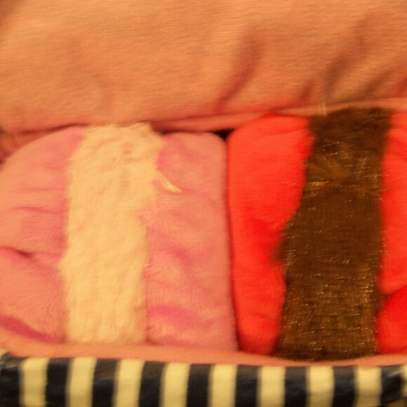 Bark Mi Amour Macarons Dog Toy in Black and Pink - Picture 4 of 6